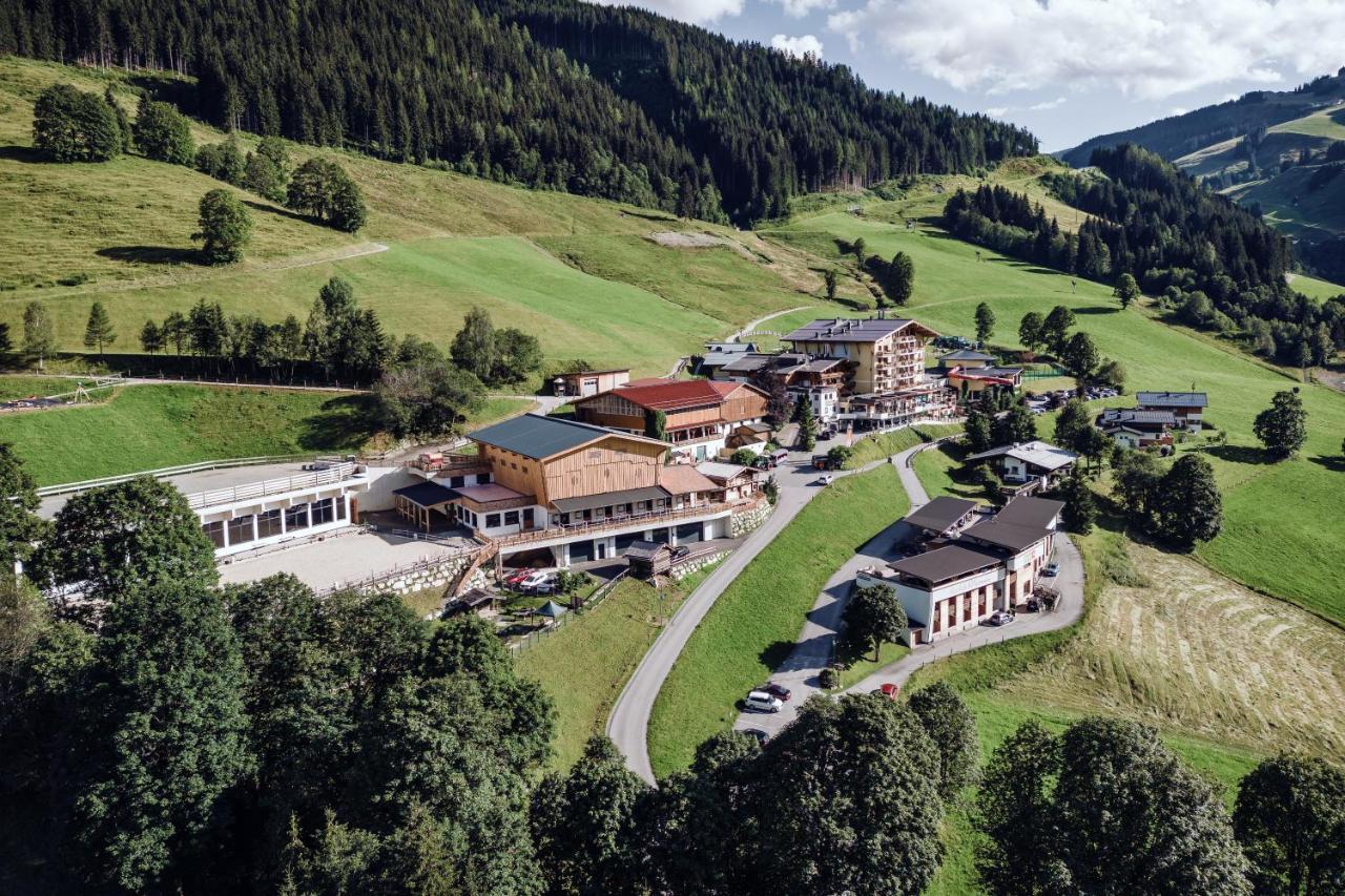 Familienresort Ellmauhof Saalbach-Hinterglemm Exteriör bild