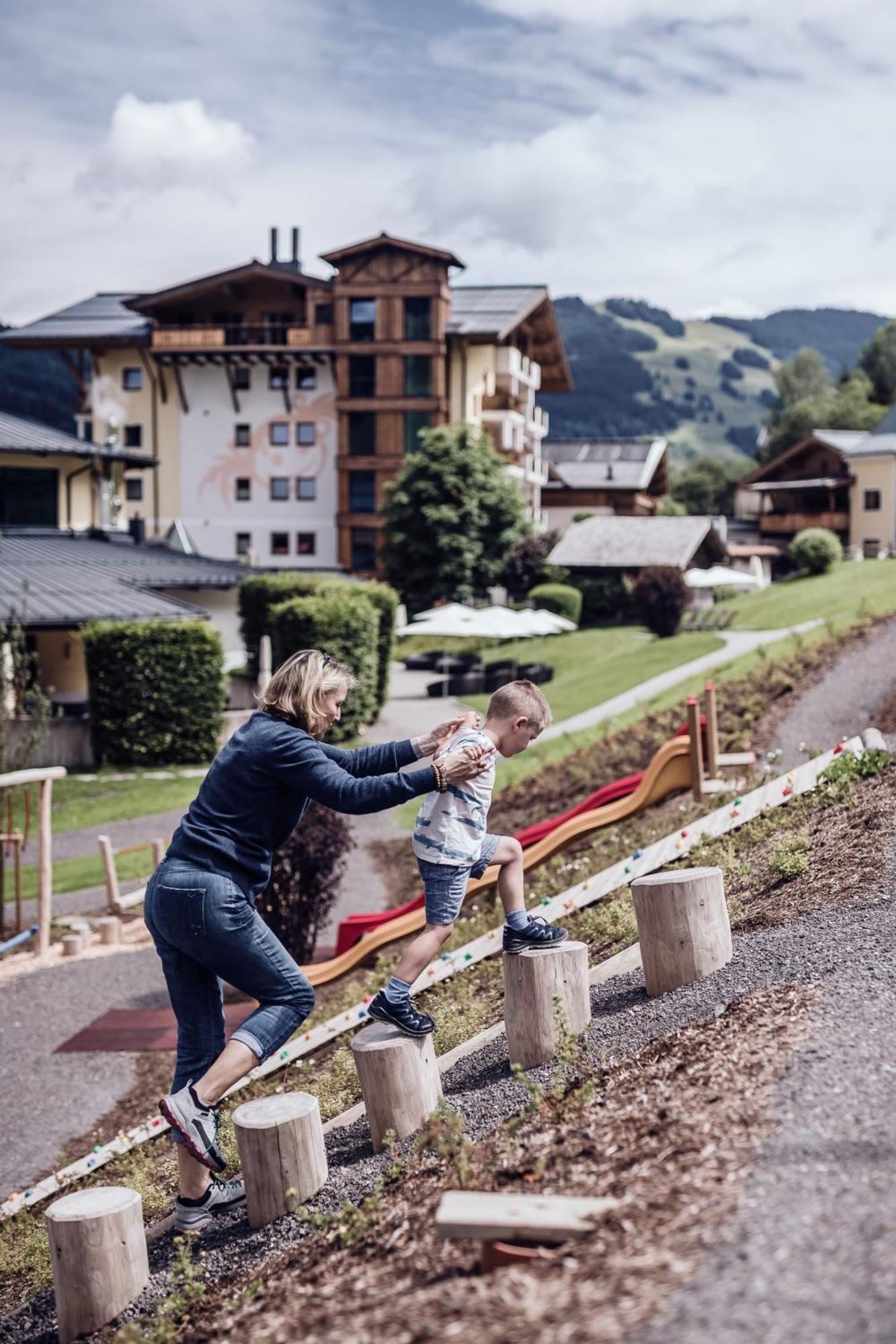 Familienresort Ellmauhof Saalbach-Hinterglemm Exteriör bild